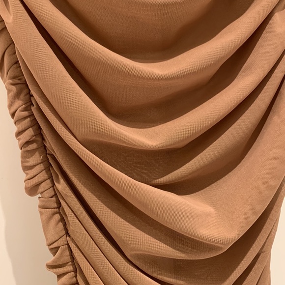 Revolve Elliatt Pippa Dress (new with tags) - Picture 3 of 4